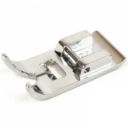 Прижимная лапка (лапка для зигзага "J" 5 мм, V) Brother, 138135122