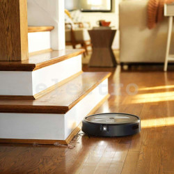 iRobot® Roomba® Combo™ j7, pesev robot tolmuimeja